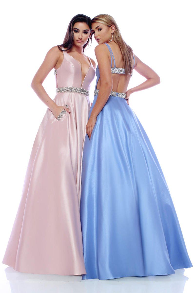 Style 31568 Zoey Grey Size 4 Prom Plunge Light Pink A-line Dress on Queenly