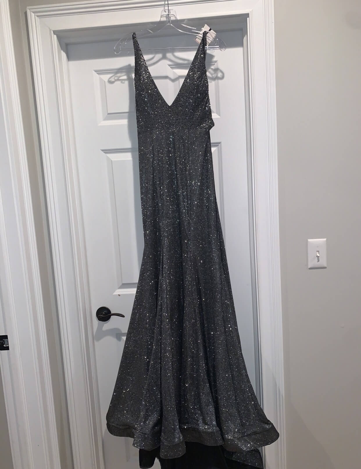 Size 4 Prom Plunge Silver Dress With Train on Queenly