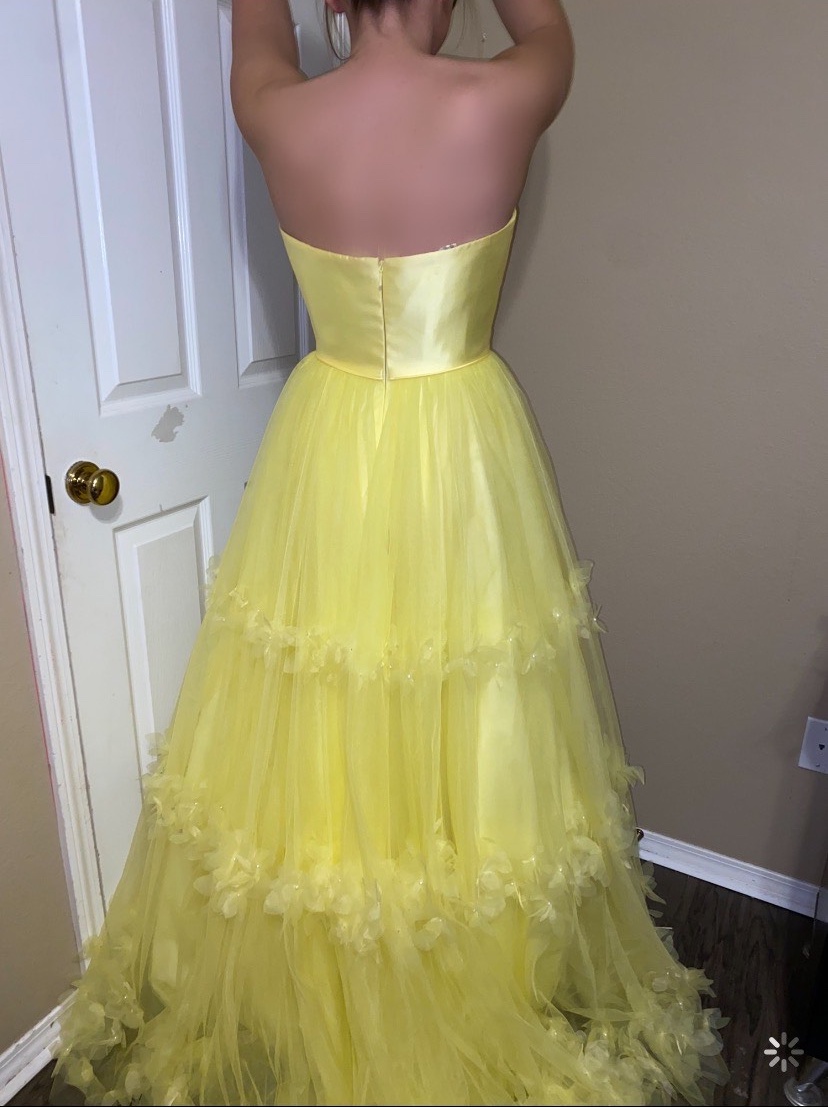 Sherri Hill Yellow Size 4 Tall Height Strapless Prom Ball gown on Queenly