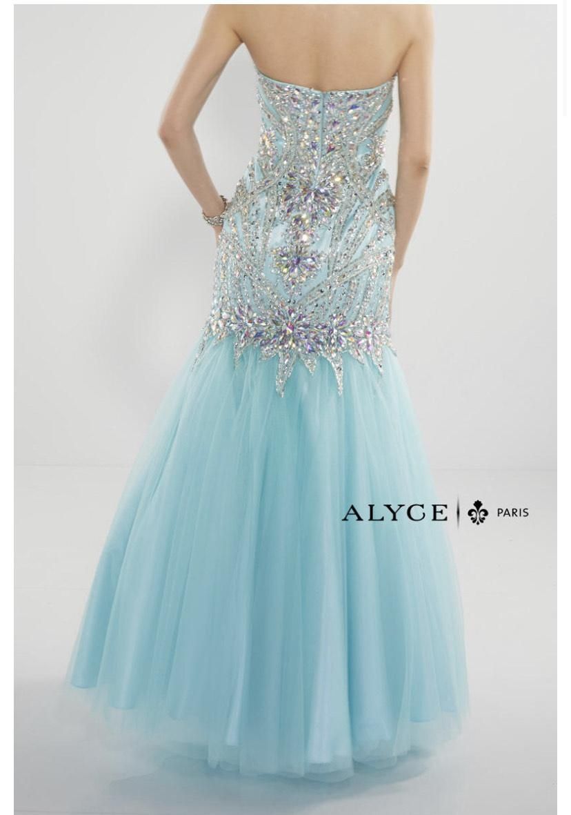 Alyce Paris Size 4 Prom Sequined Light Blue Mermaid Dress on Queenly