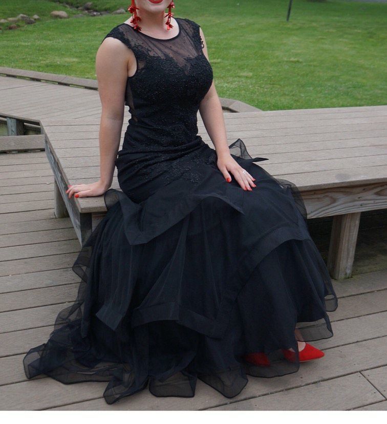 Panoply Size 10 Prom Black Mermaid Dress on Queenly