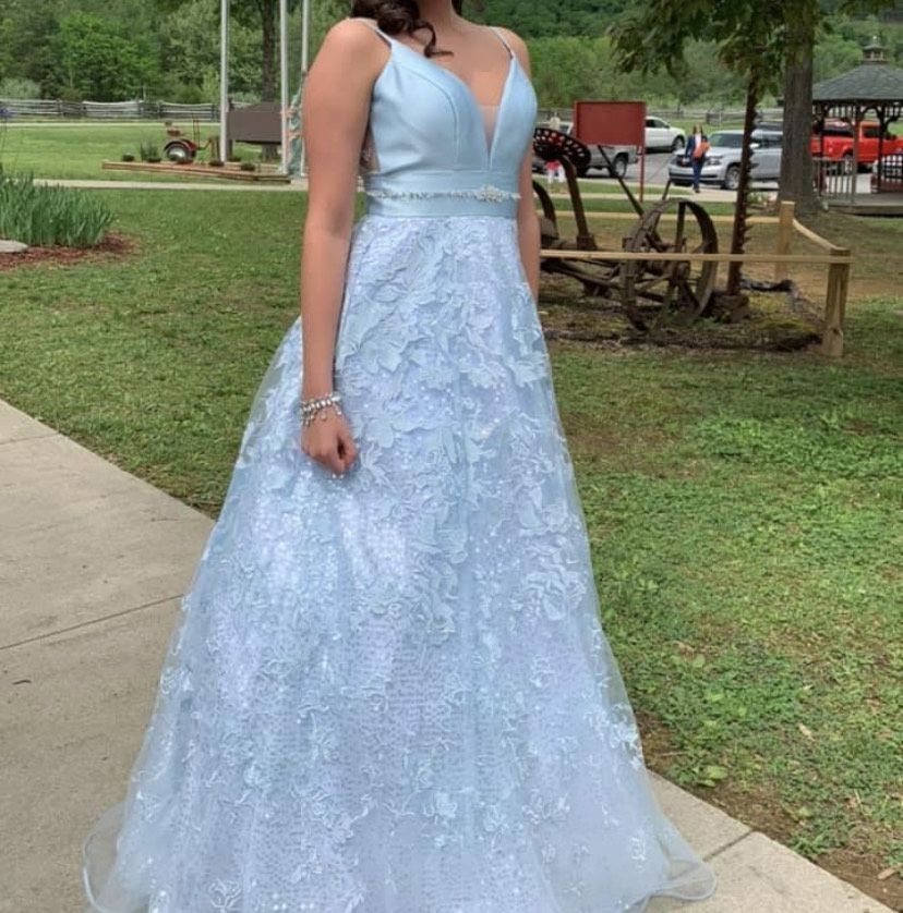 Size 4 Prom Light Blue Ball Gown on Queenly