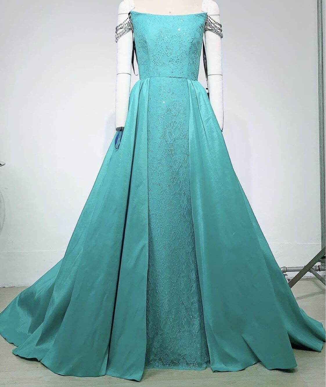 Size 4 Lace Green Floor Length Maxi on Queenly