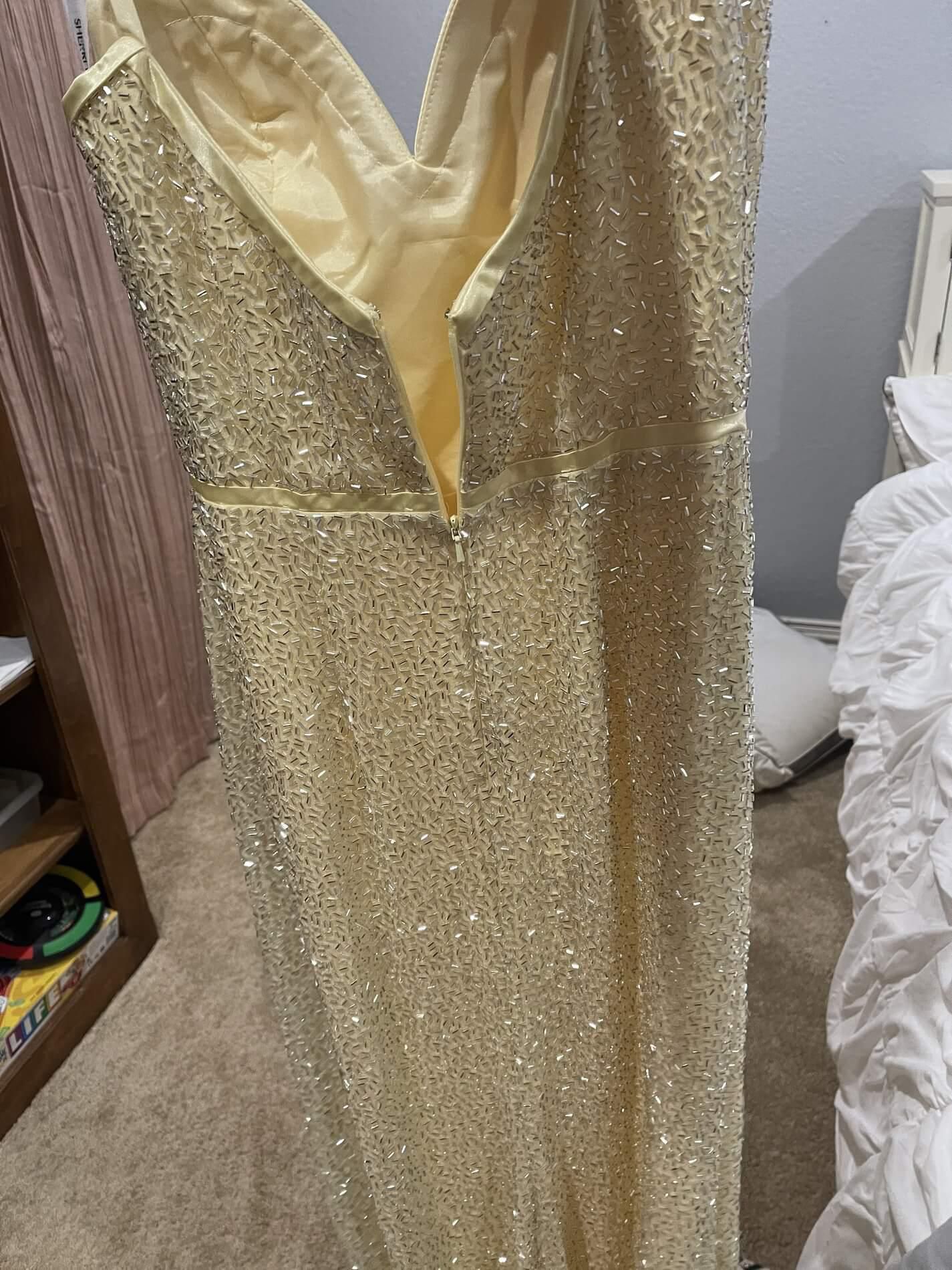 Sherri Hill Size 2 Prom Yellow Side Slit Dress on Queenly