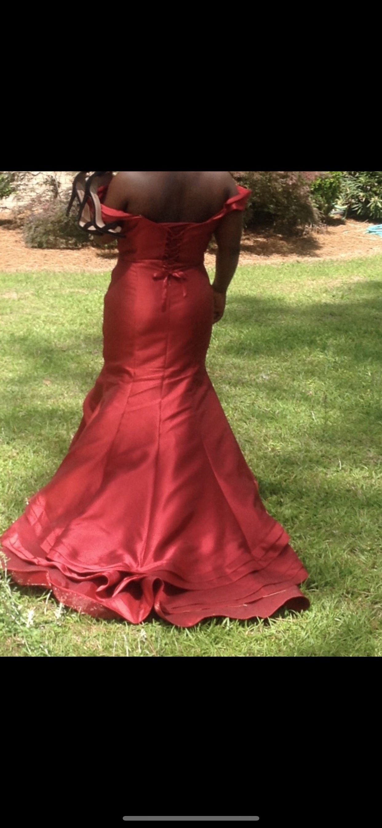 Plus Size 16 Prom Off The Shoulder Satin Red Mermaid Dress on Queenly