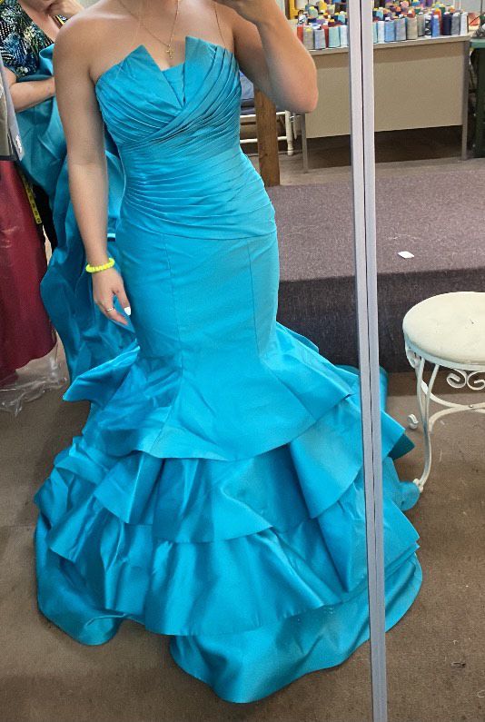 Size 6 Pageant Strapless Blue Mermaid Dress on Queenly