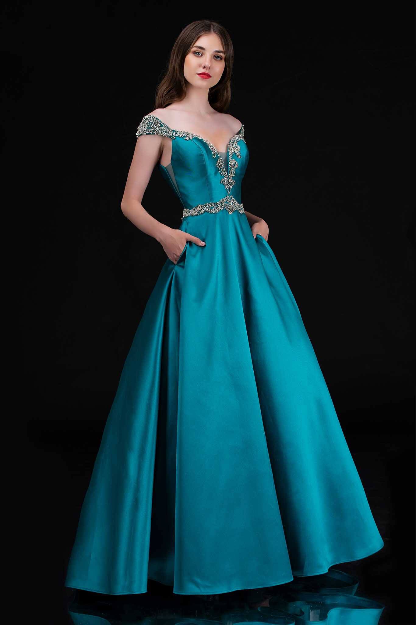 Style 2265 Nina Canacci Size 6 Prom Off The Shoulder Emerald Green Ball Gown on Queenly