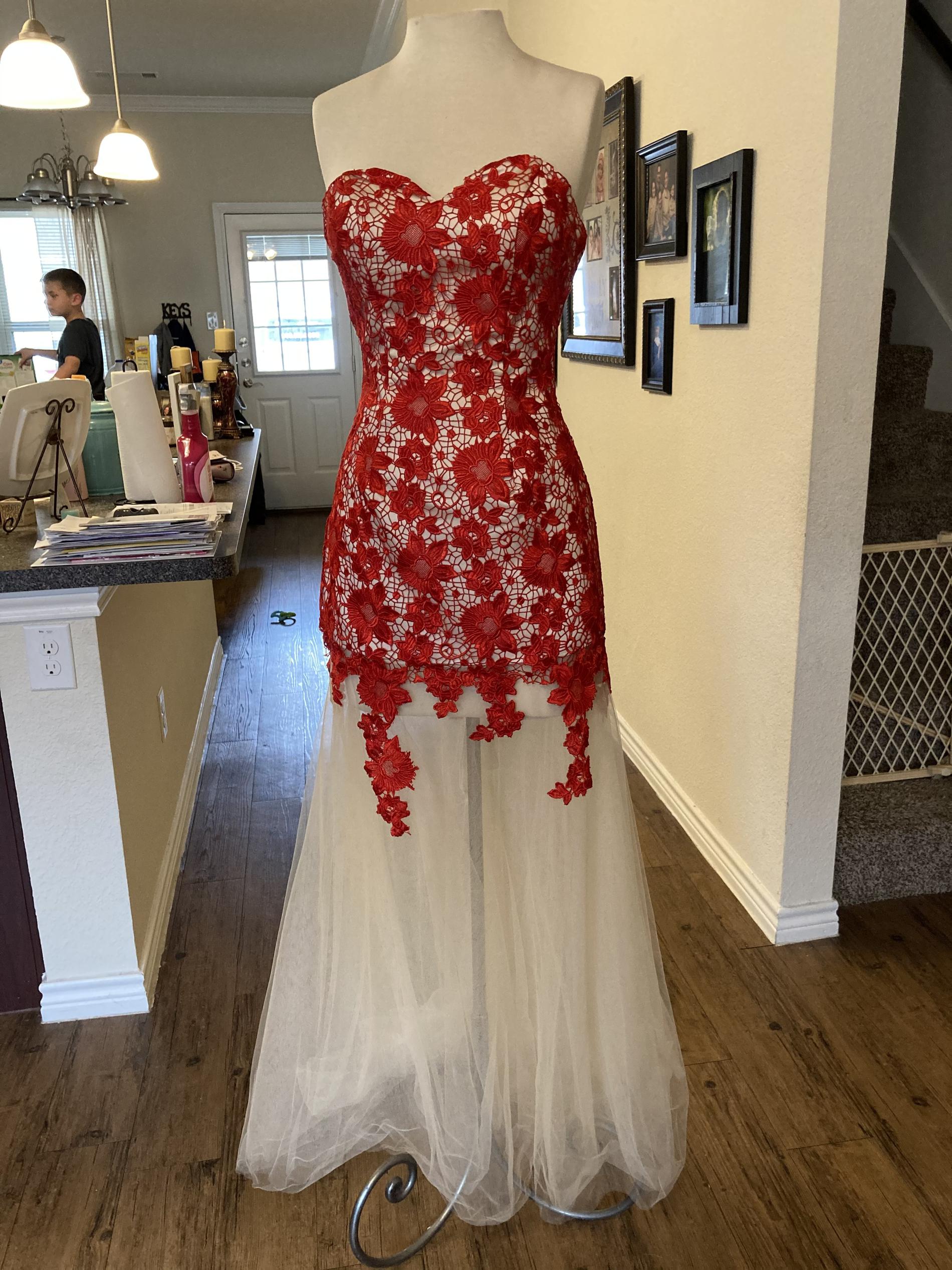 Size 2 Strapless Red Mermaid Dress on Queenly