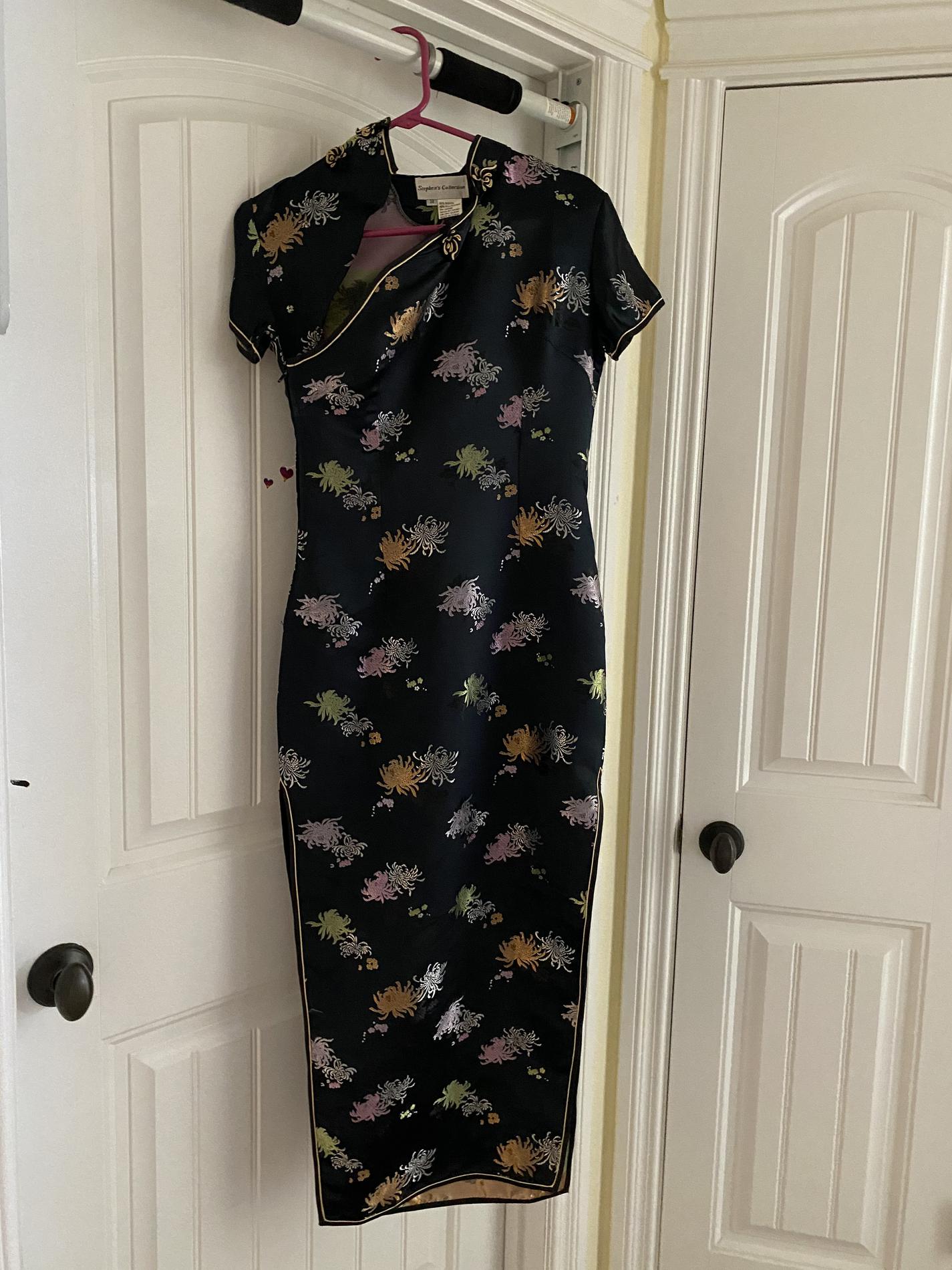 Size 0 Multicolor Side Slit Dress on Queenly