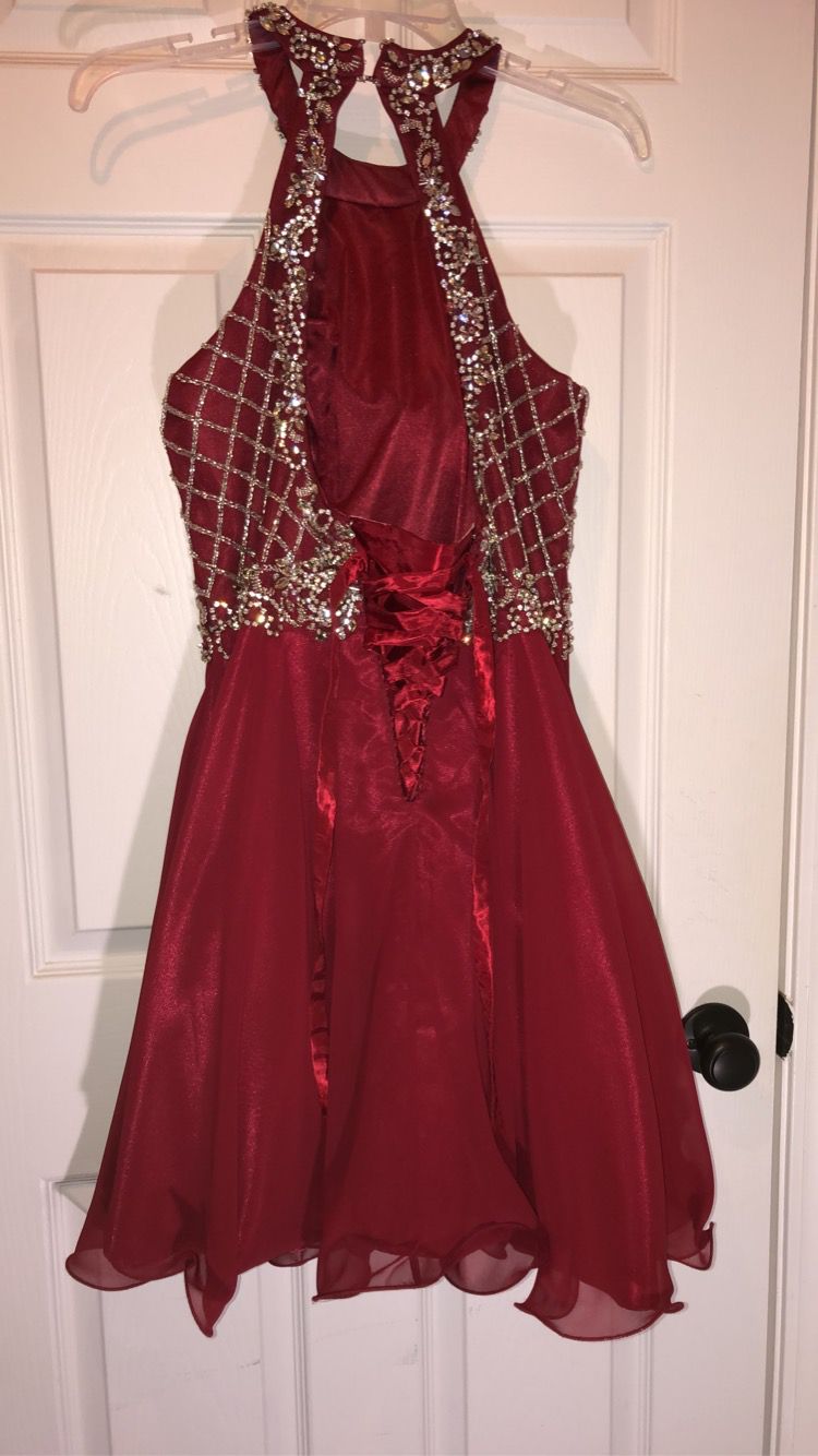 Size 12 Homecoming Red Cocktail Dress on Queenly