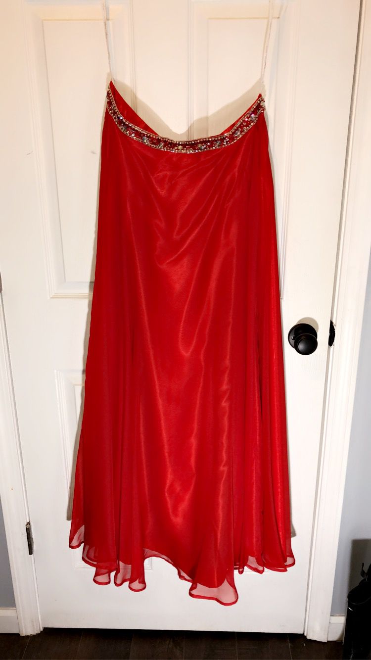 Juliet Size 12 Prom Sequined Red A-line Dress on Queenly