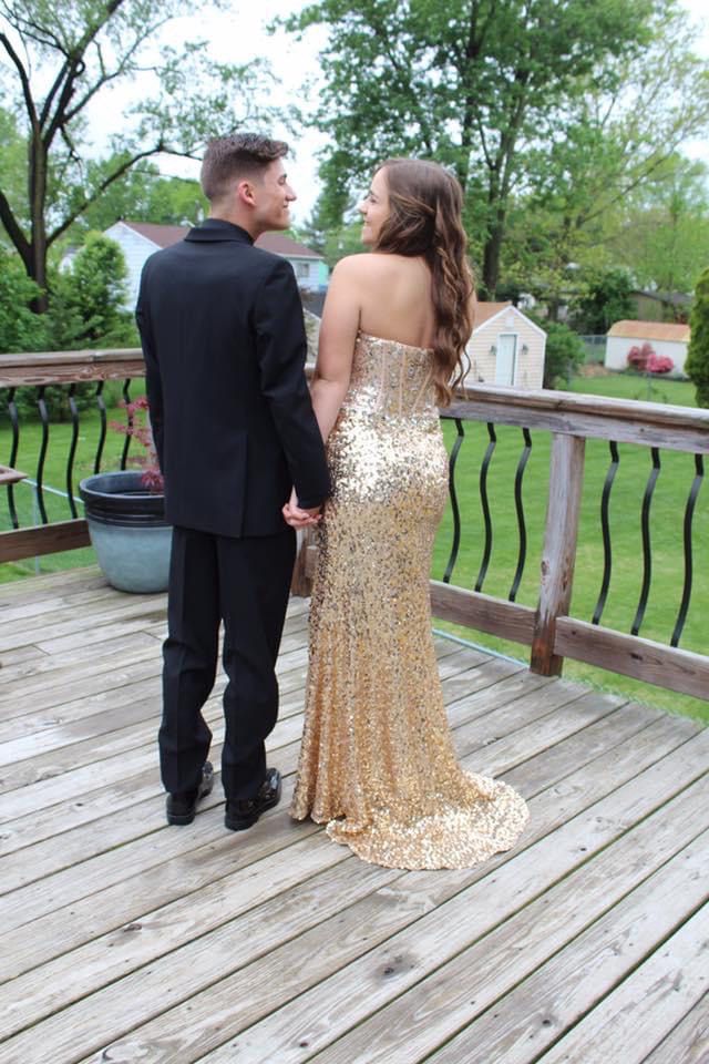 Size 2 Prom Strapless Sequined Gold Side Slit Dress on Queenly