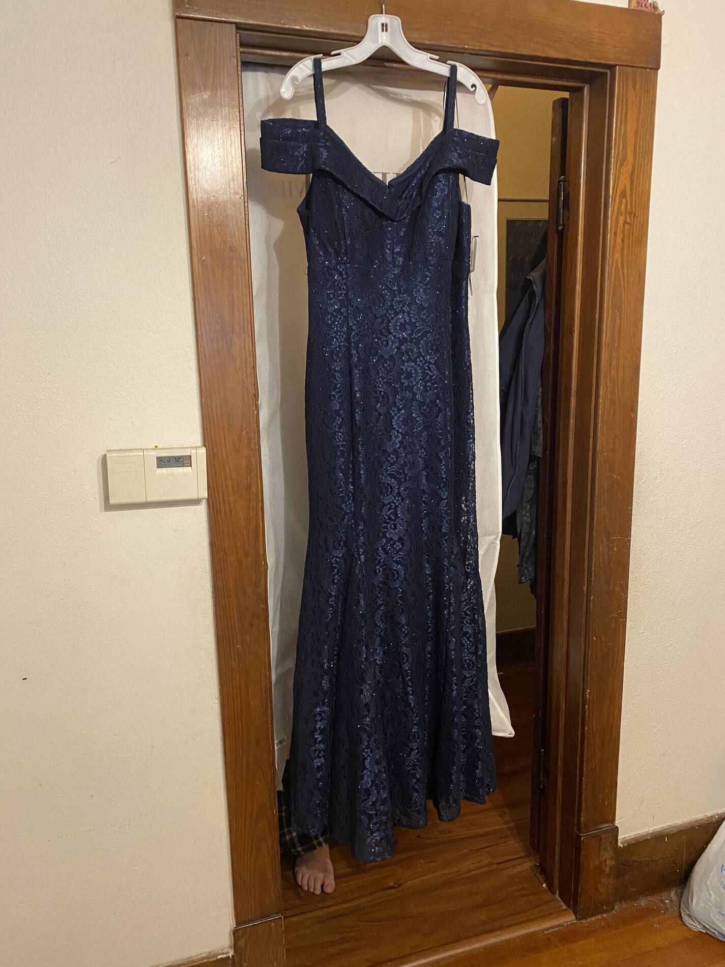 David's Bridal Plus Size 16 Prom Off The Shoulder Navy Blue Floor Length Maxi on Queenly
