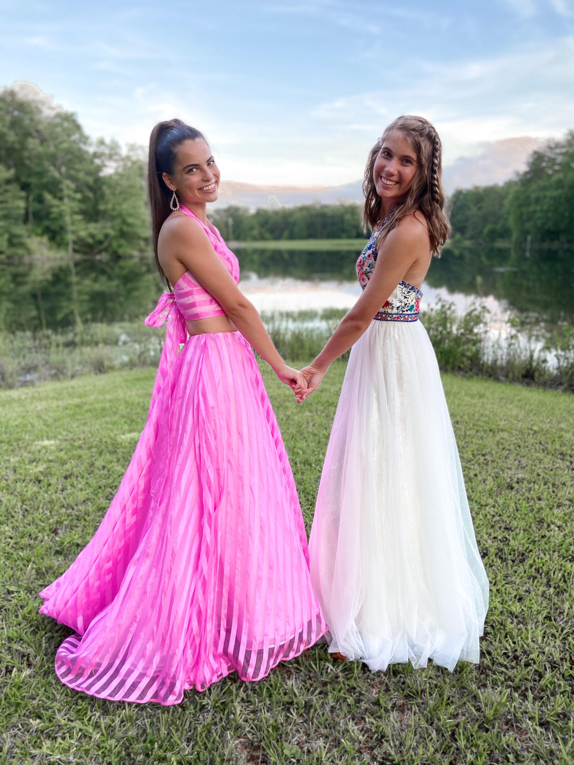 Sherri Hill Size 0 Prom Hot Pink Ball Gown on Queenly