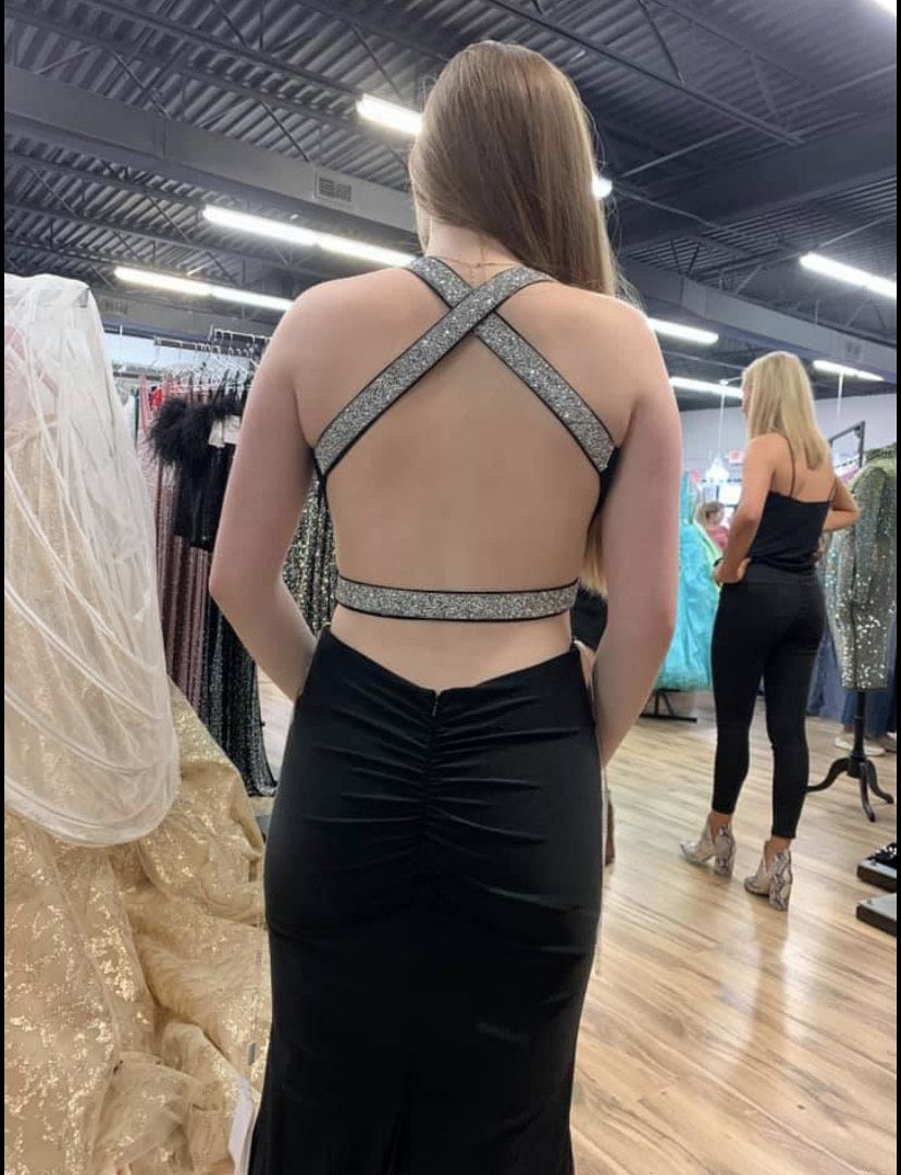 Jasz Size 0 Prom Black Mermaid Dress on Queenly