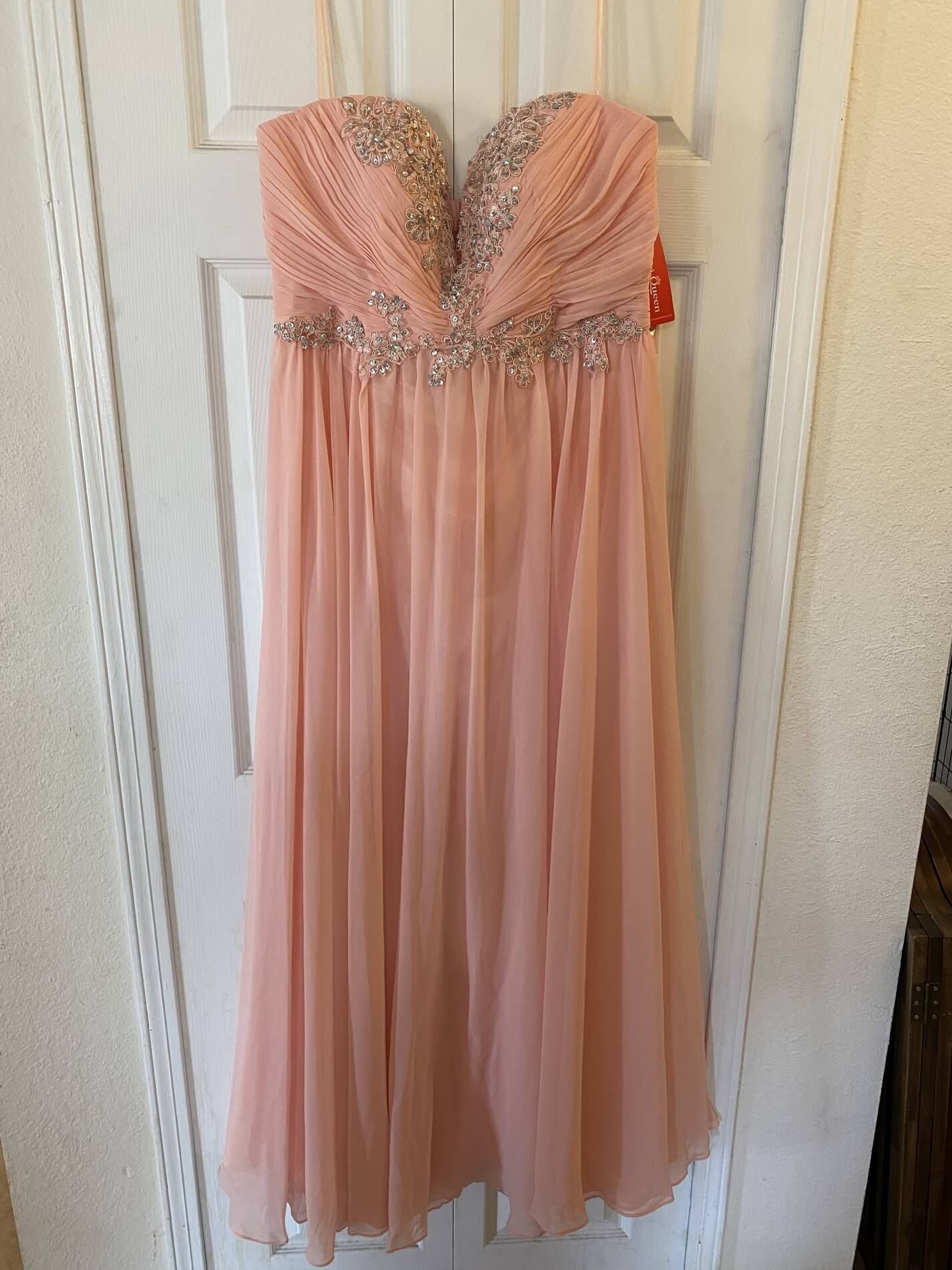 Plus Size 18 Strapless Sequined Light Pink Floor Length Maxi on Queenly