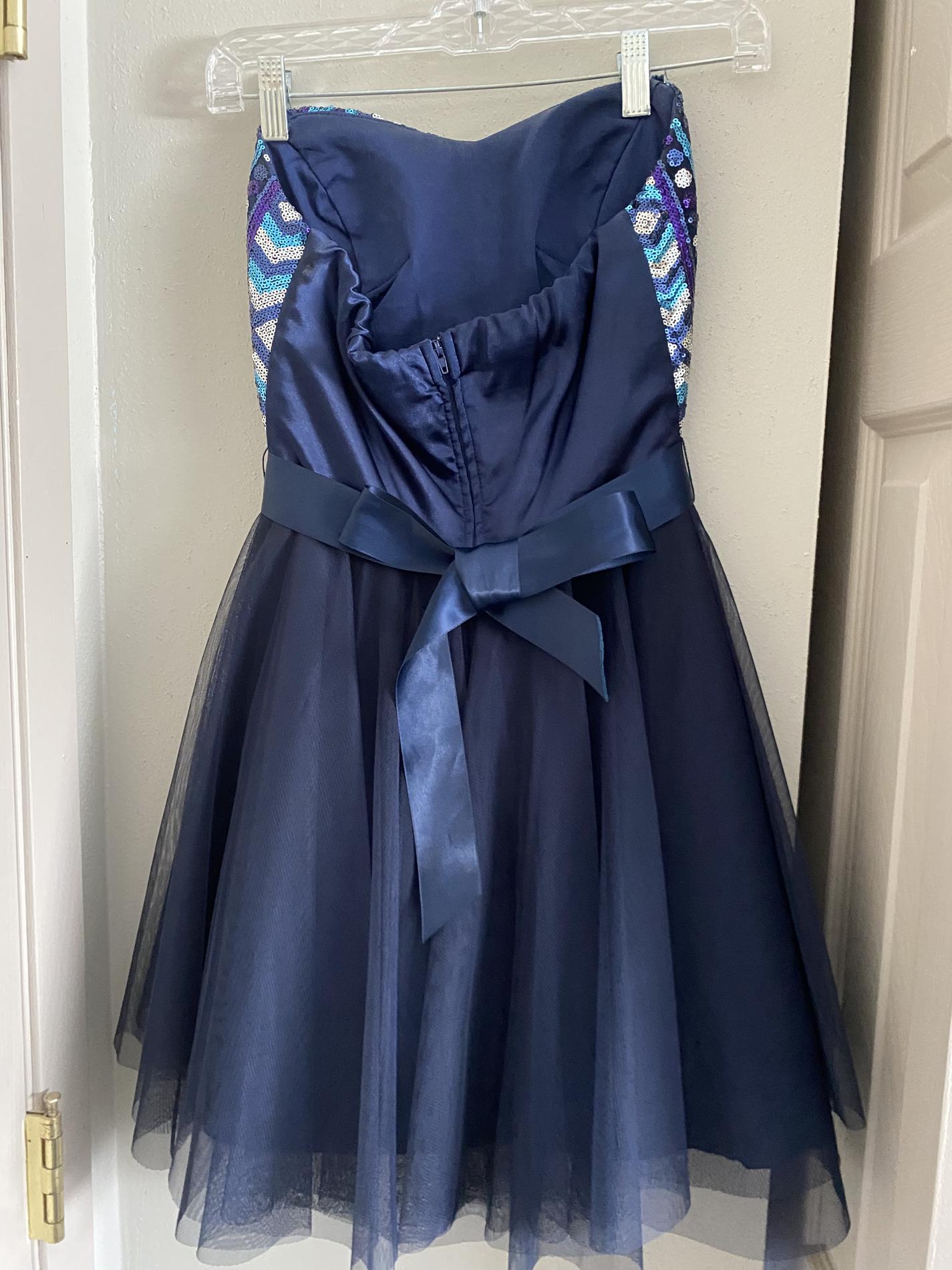 Size 2 Homecoming Strapless Navy Multicolor A-line Dress on Queenly