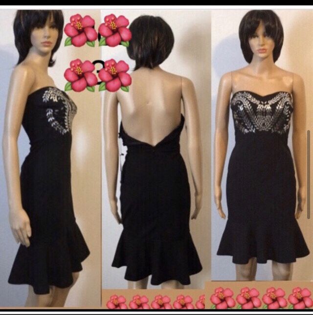 Size 4 Homecoming Black A-line Dress on Queenly