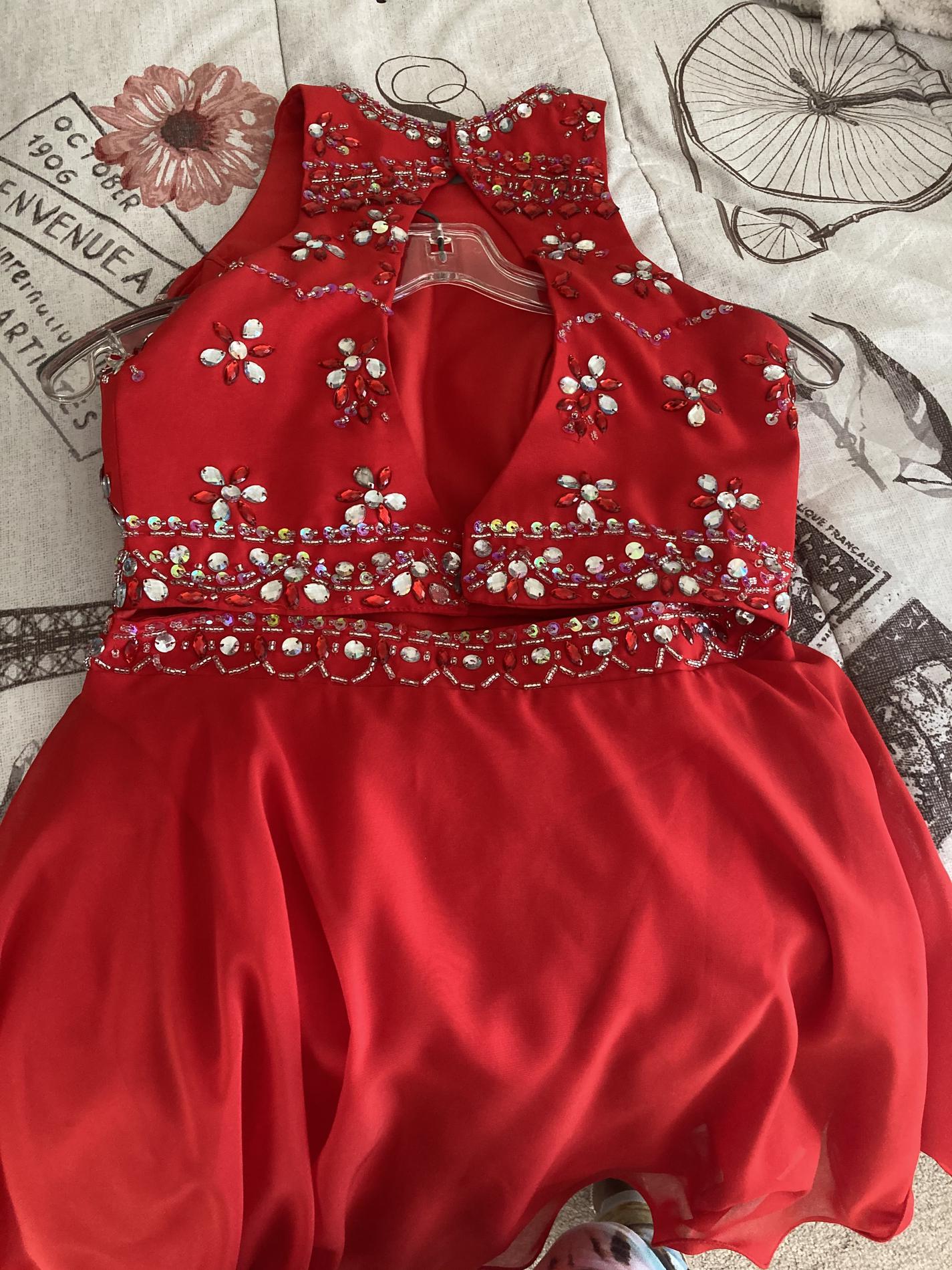 Size 4 Homecoming Halter Sequined Red Cocktail Dress on Queenly