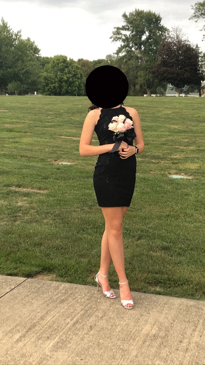 Size 0 Homecoming Lace Black Cocktail Dress on Queenly