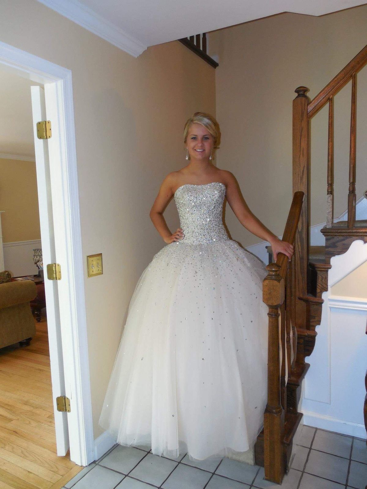 Size 4 Prom Strapless Sequined White Ball Gown on Queenly