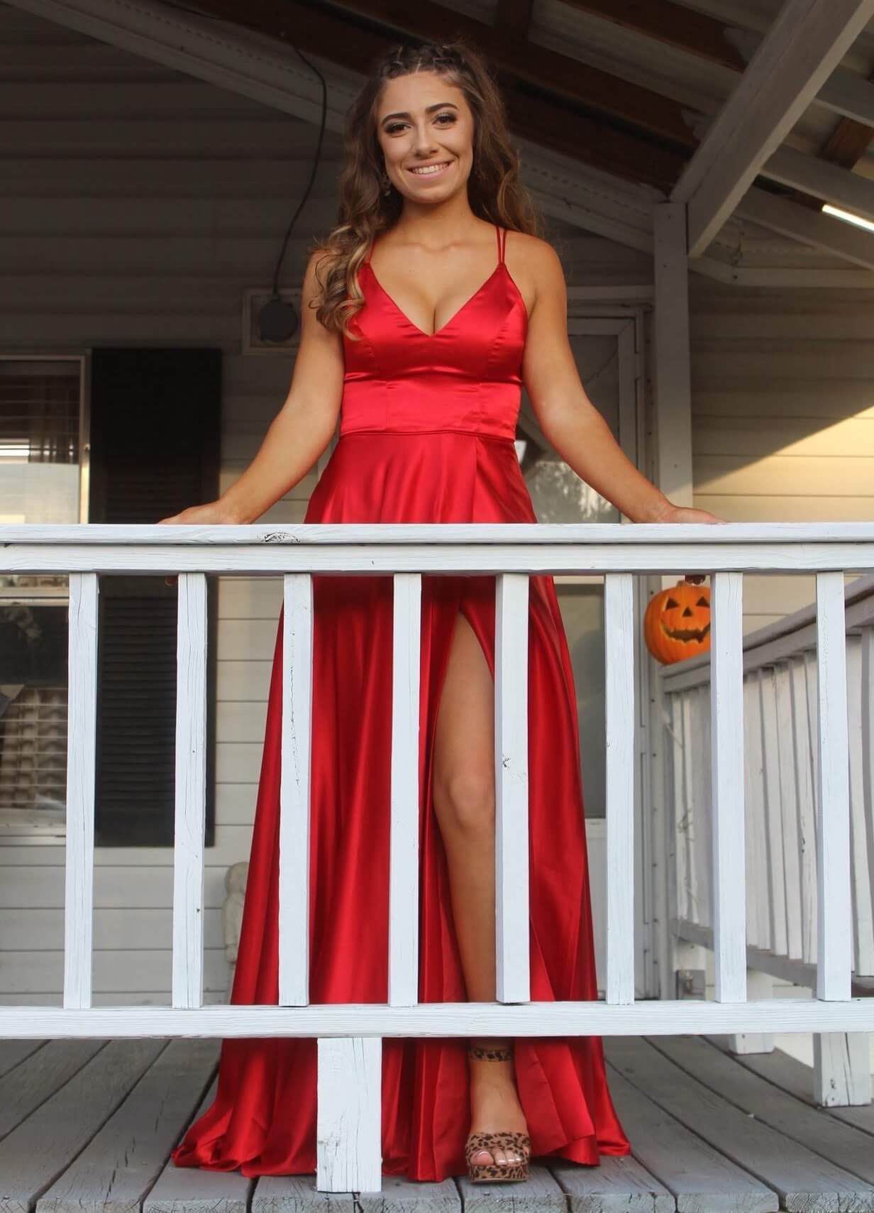 Size 4 Prom Satin Red Side Slit Dress on Queenly