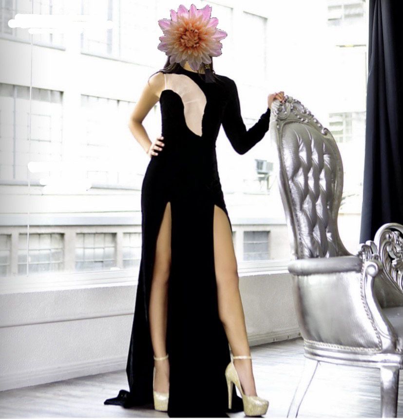 Size 0 Fun Fashion Long Sleeve Velvet Black Side Slit Dress on Queenly