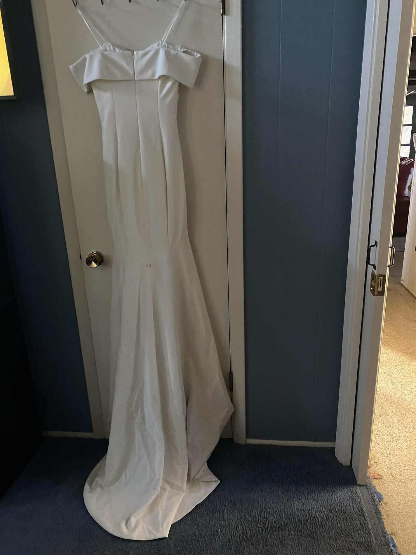 Size 6 Wedding Strapless White Floor Length Maxi on Queenly