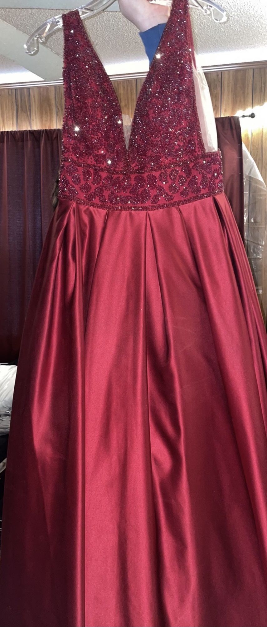 Size 12 Prom Satin Red Ball Gown on Queenly