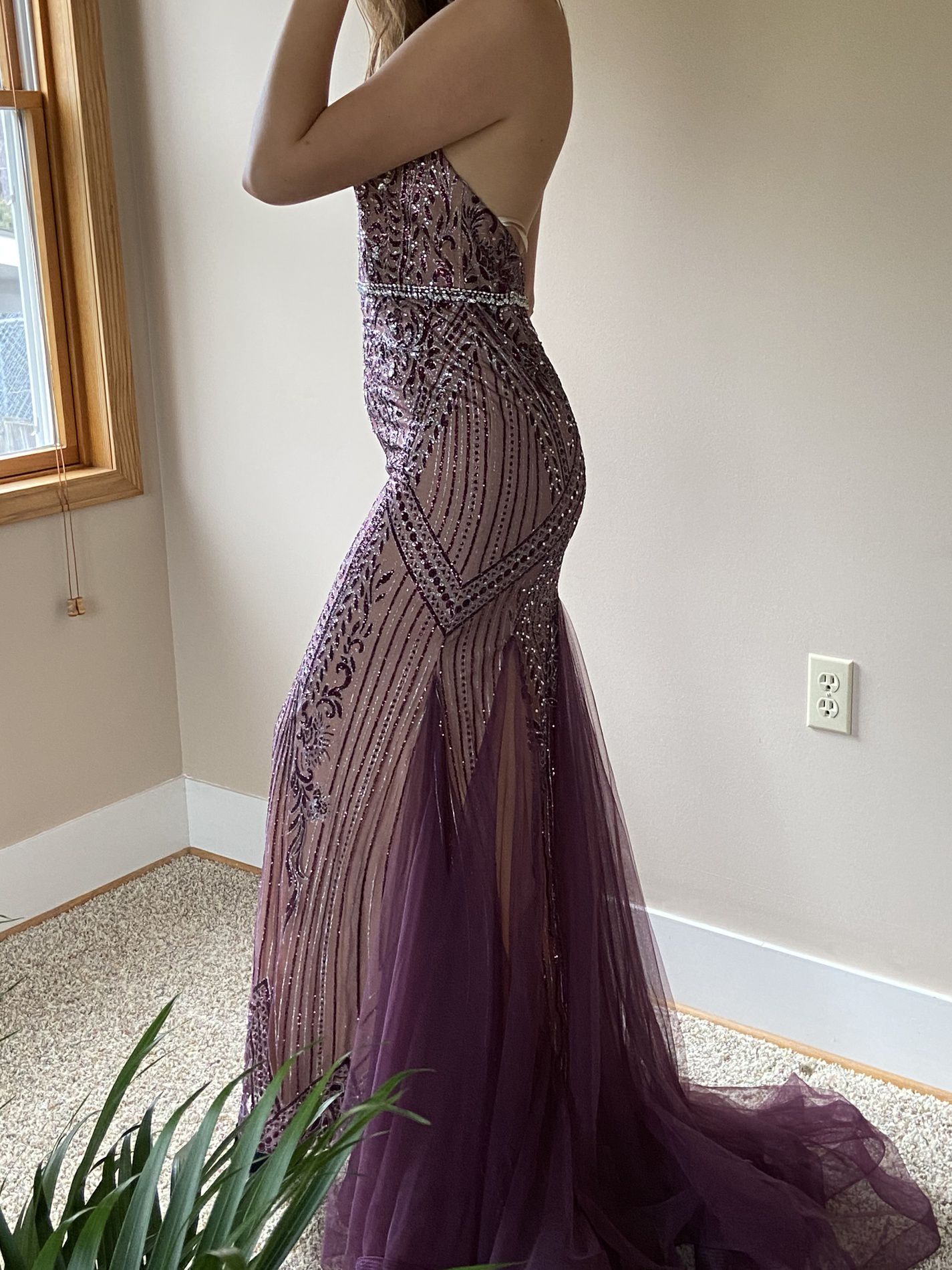 Clarisse Size 10 Plunge Burgundy Purple Mermaid Dress on Queenly