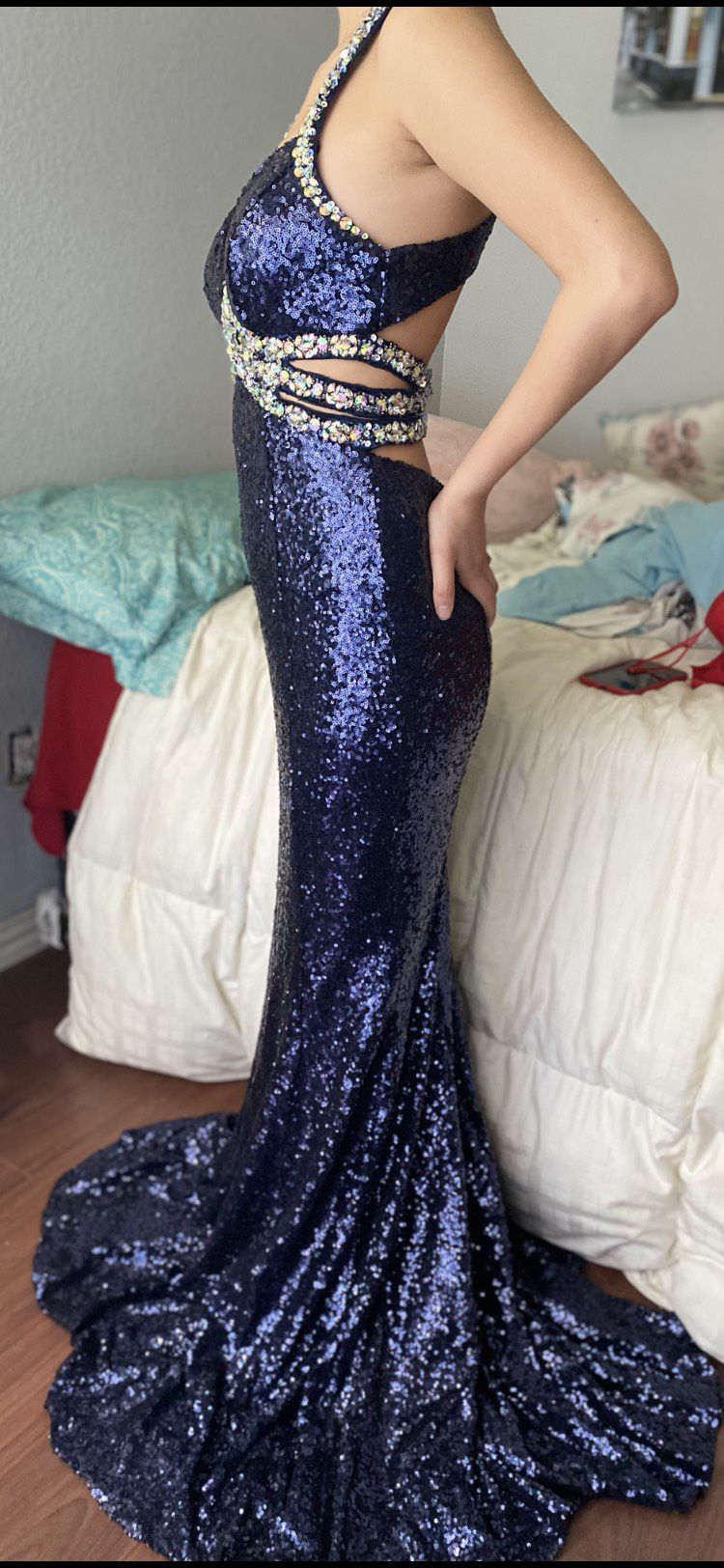 Size 0 Prom Plunge Royal Blue Mermaid Dress on Queenly