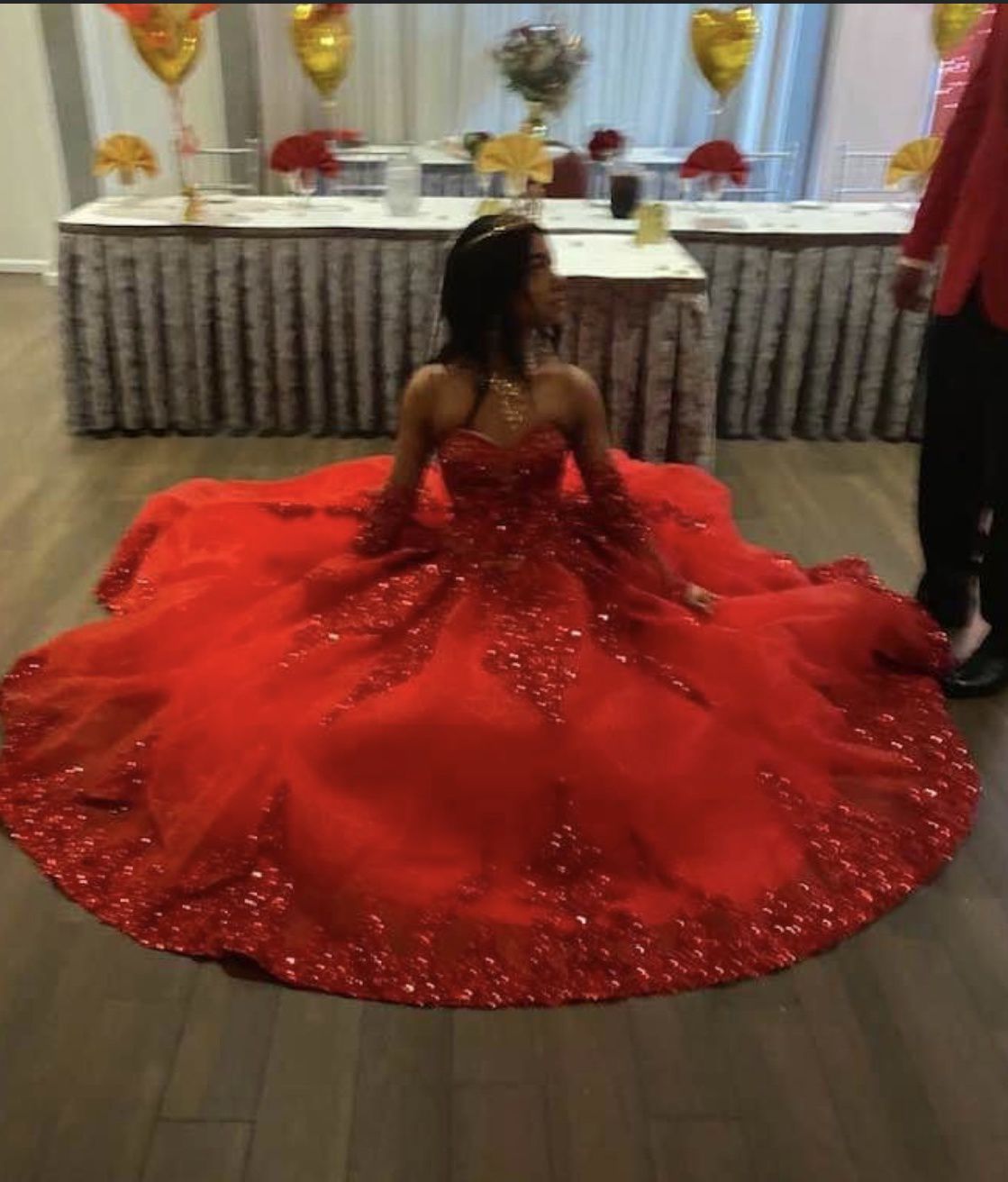 Size 0 Strapless Red Ball Gown on Queenly