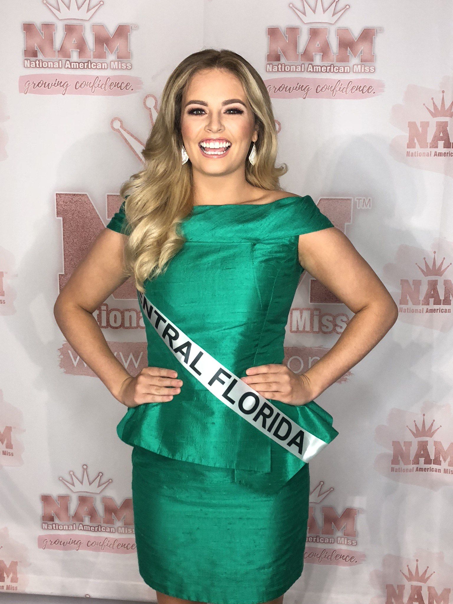 Custom Size 4 Pageant Interview Off The Shoulder Satin Green Cocktail Dress on Queenly