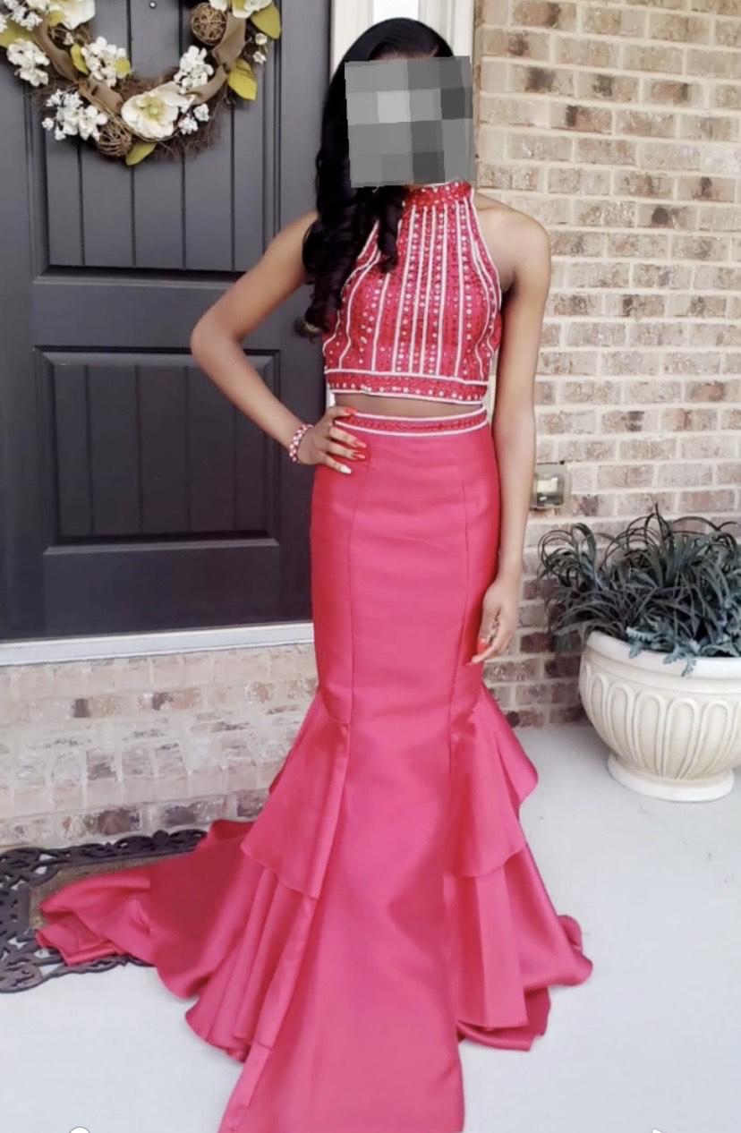 Blush Prom Size 2 Prom Satin Red Dress With Train on Queenly