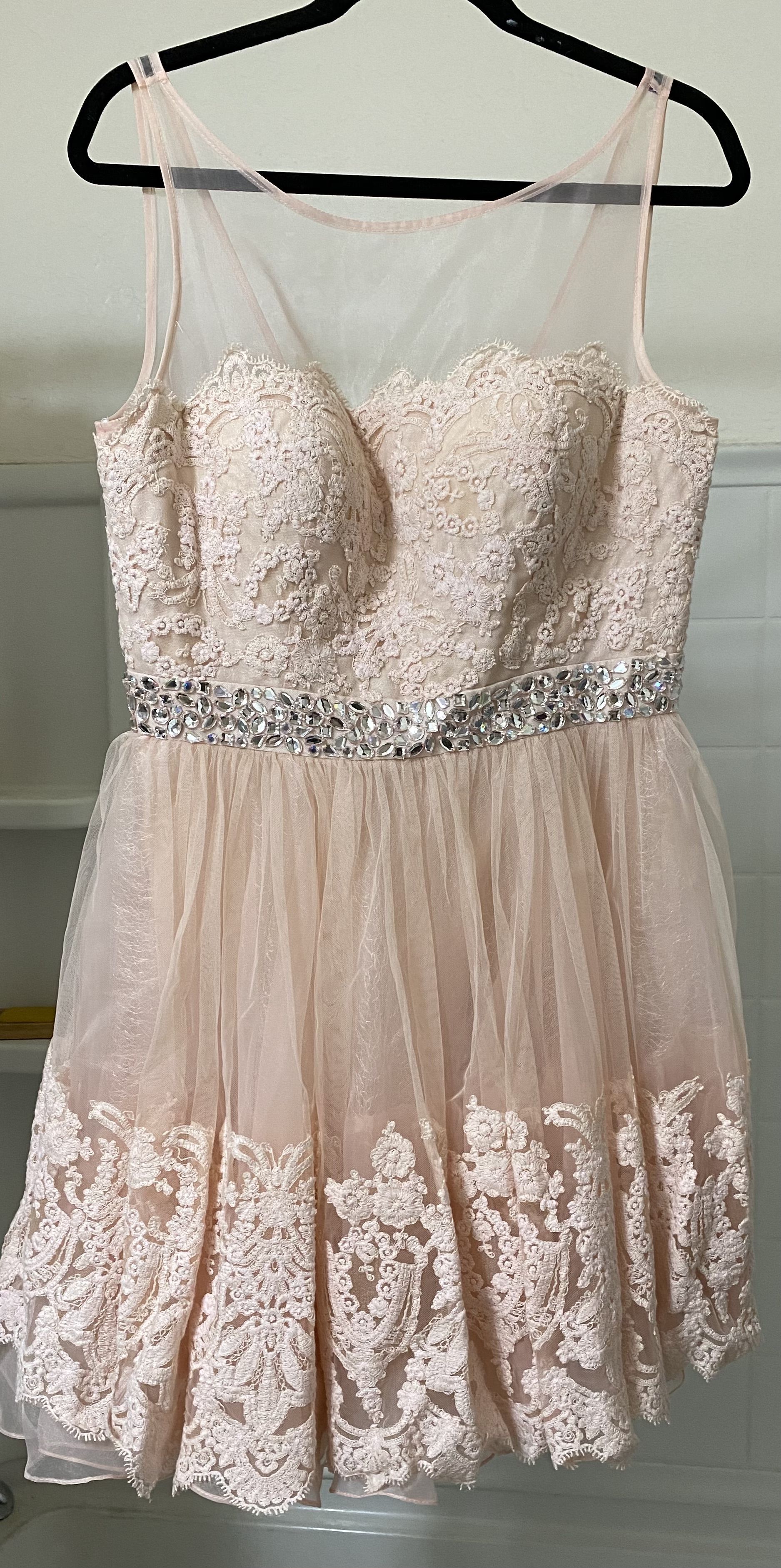 Style 11091 Sherri Hill Size 14 Homecoming Plunge Lace Light Pink Cocktail Dress on Queenly