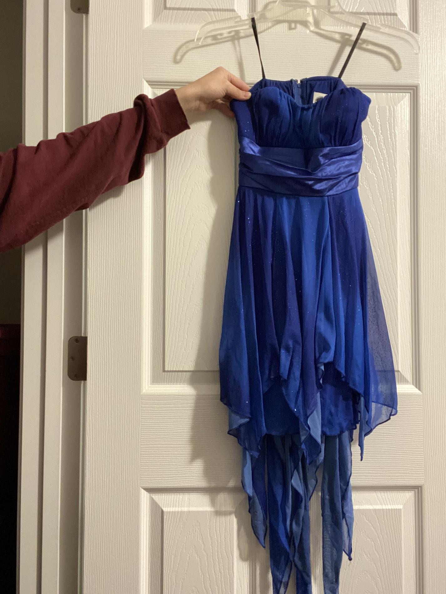 deb Blue Size 2 Cocktail Dress on Queenly