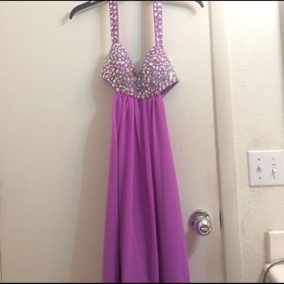 Jump! Size 6 Halter Purple A-line Dress on Queenly