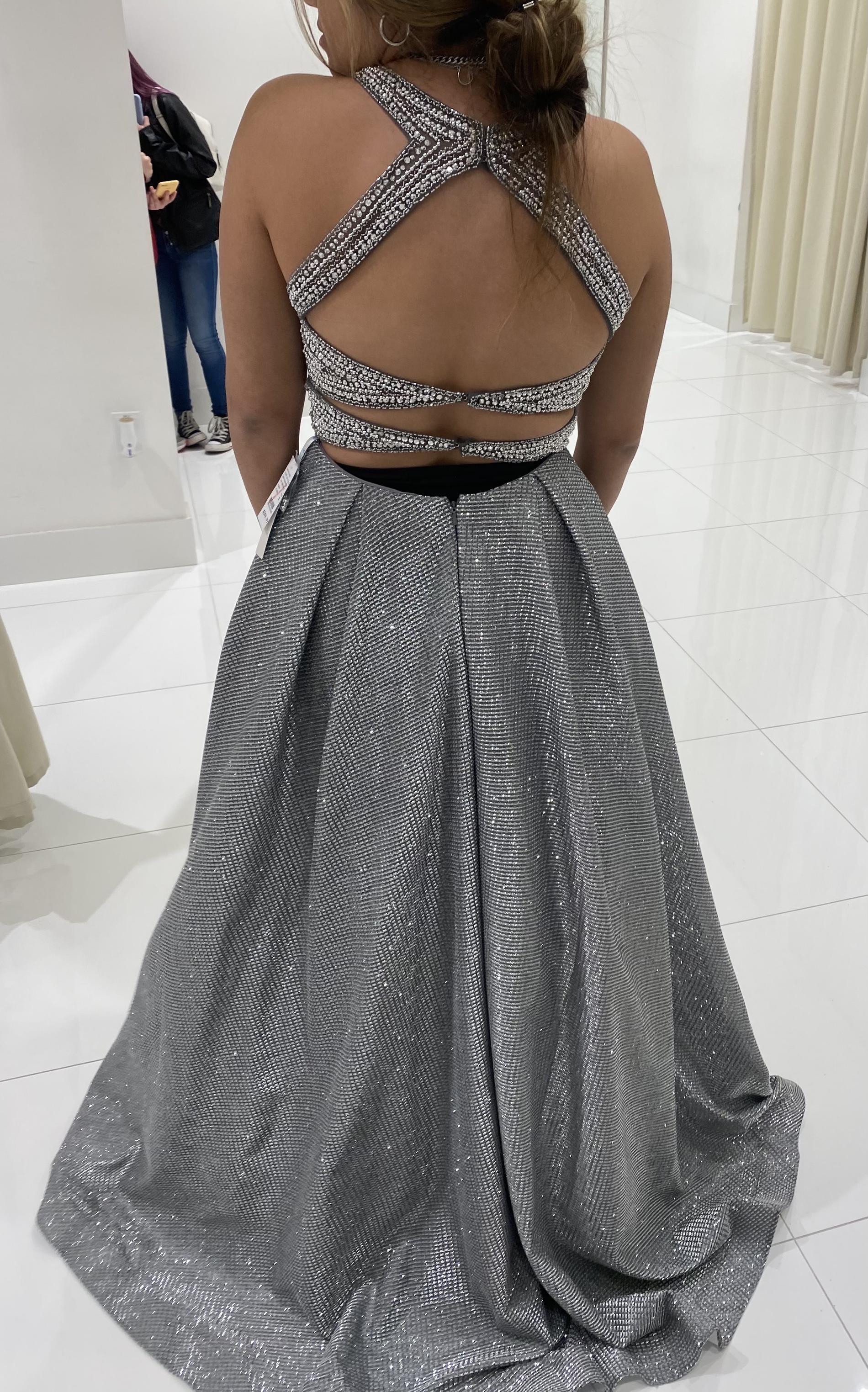 Camille La Vie Size 8 Prom Plunge Silver Ball Gown on Queenly