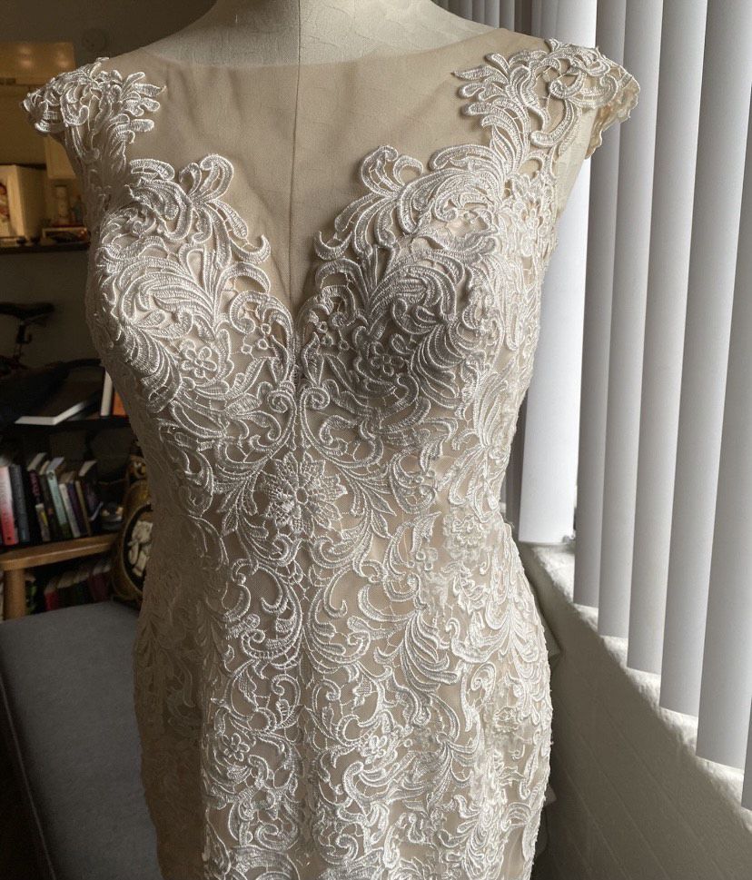 Size 12 Wedding Plunge Lace Nude Floor Length Maxi on Queenly