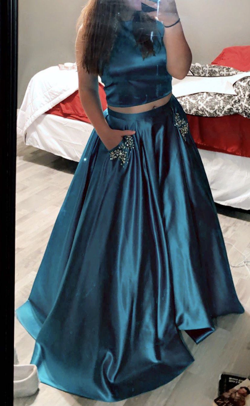 Size 8 Prom Halter Satin Blue Ball Gown on Queenly