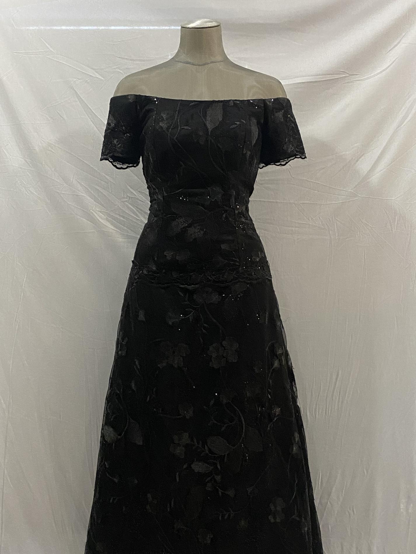 Zola Keller Size 12 Off The Shoulder Black A-line Dress on Queenly
