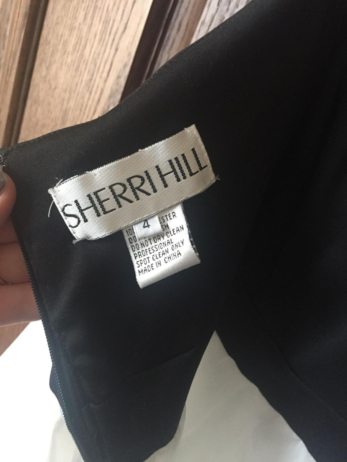 Sherri Hill Size 4 Homecoming High Neck Sequined White Cocktail Dress on Queenly