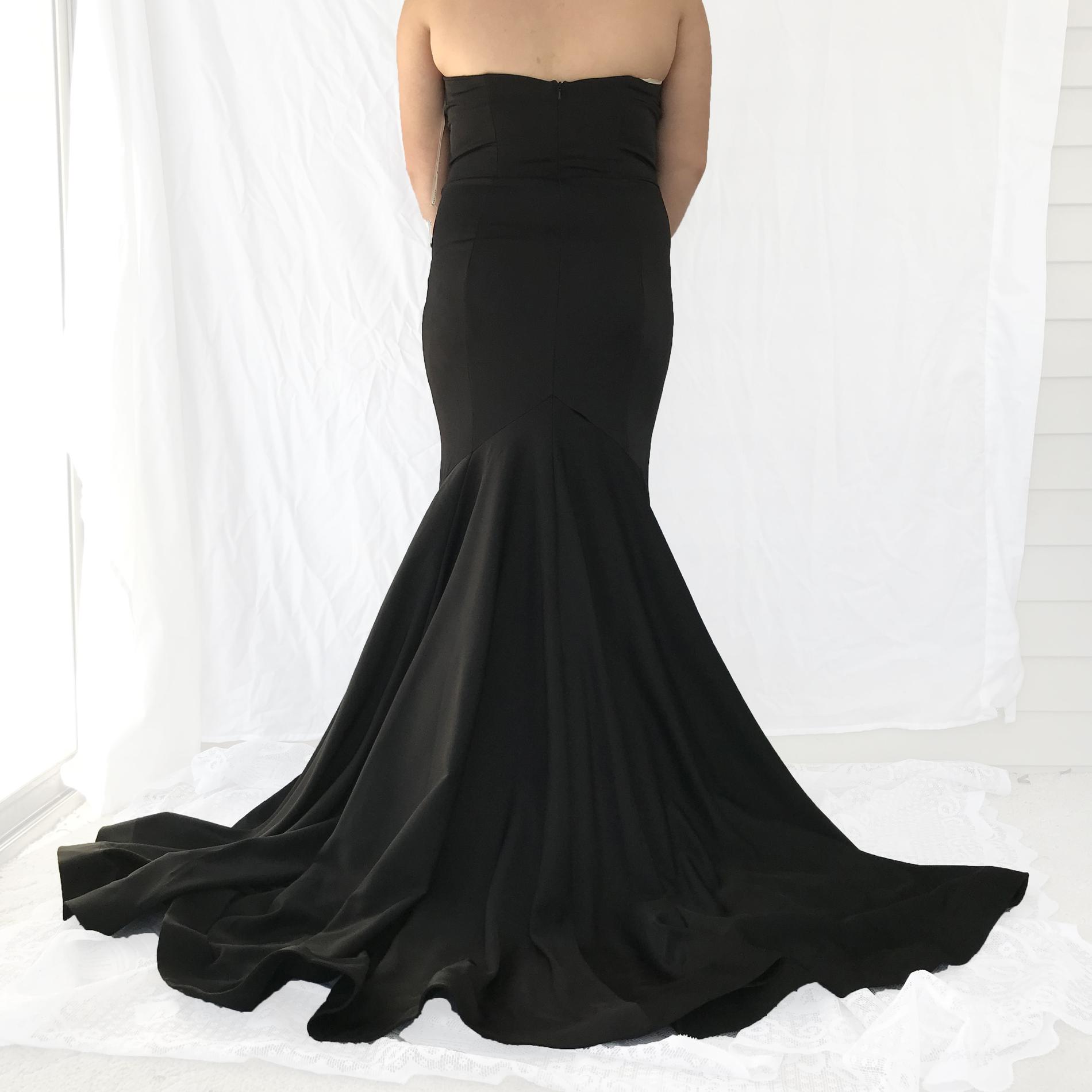 Plus Size 16 Strapless Satin Black Mermaid Dress on Queenly