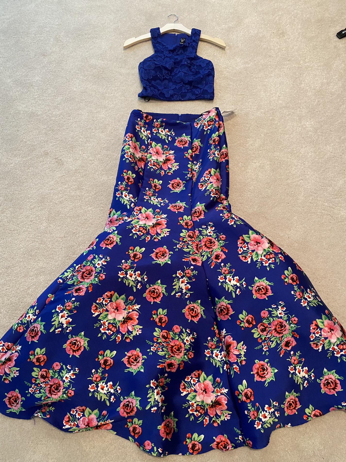 Size 4 Prom Floral Royal Blue Mermaid Dress on Queenly
