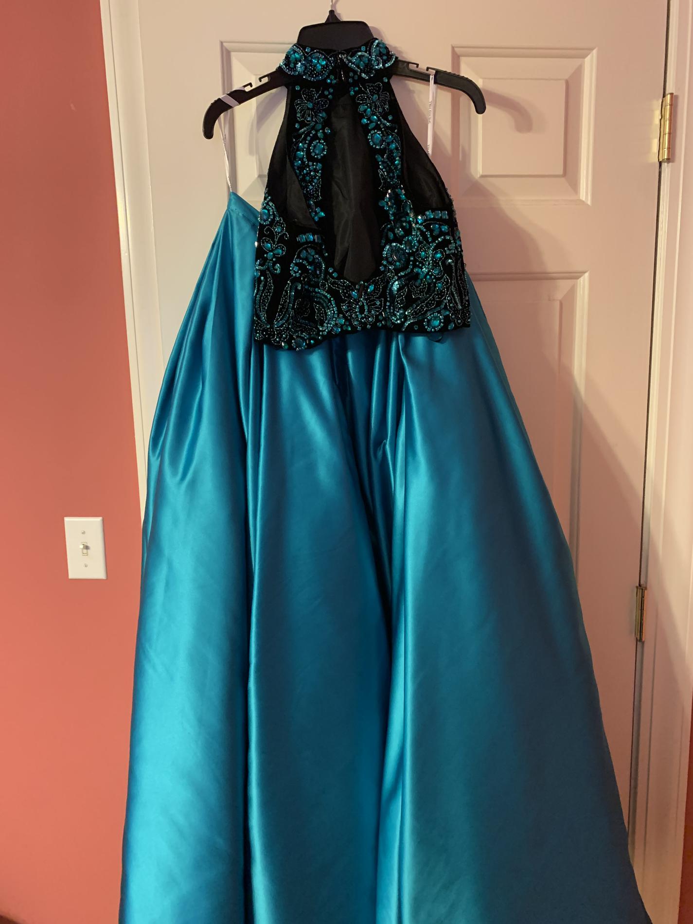 Sherri Hill Size 2 Prom Halter Sequined Blue Ball Gown on Queenly