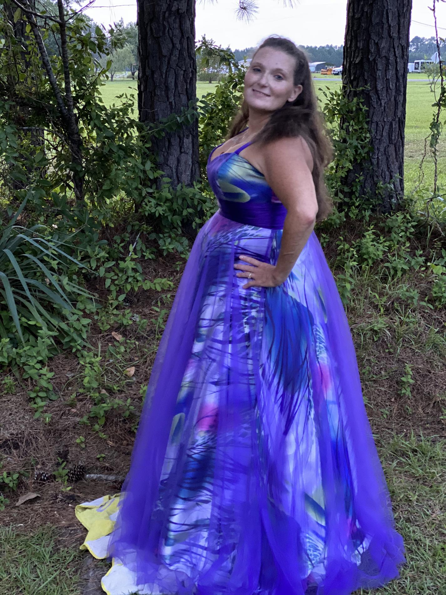 Size 12 Prom Multicolor Ball Gown on Queenly