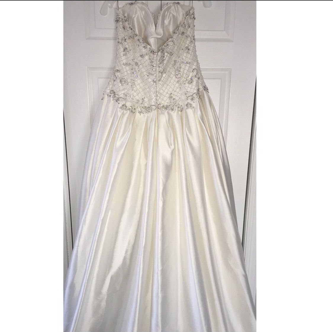 Size 8 Wedding White Ball Gown on Queenly