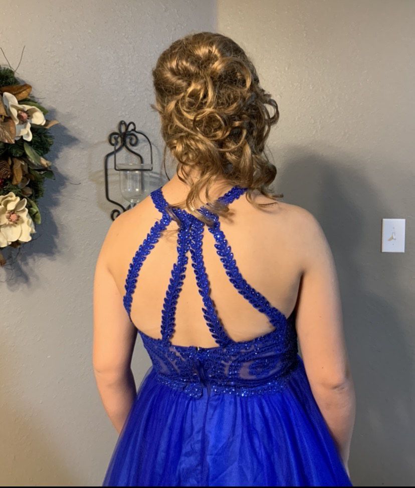 Size 10 Homecoming Halter Royal Blue A-line Dress on Queenly