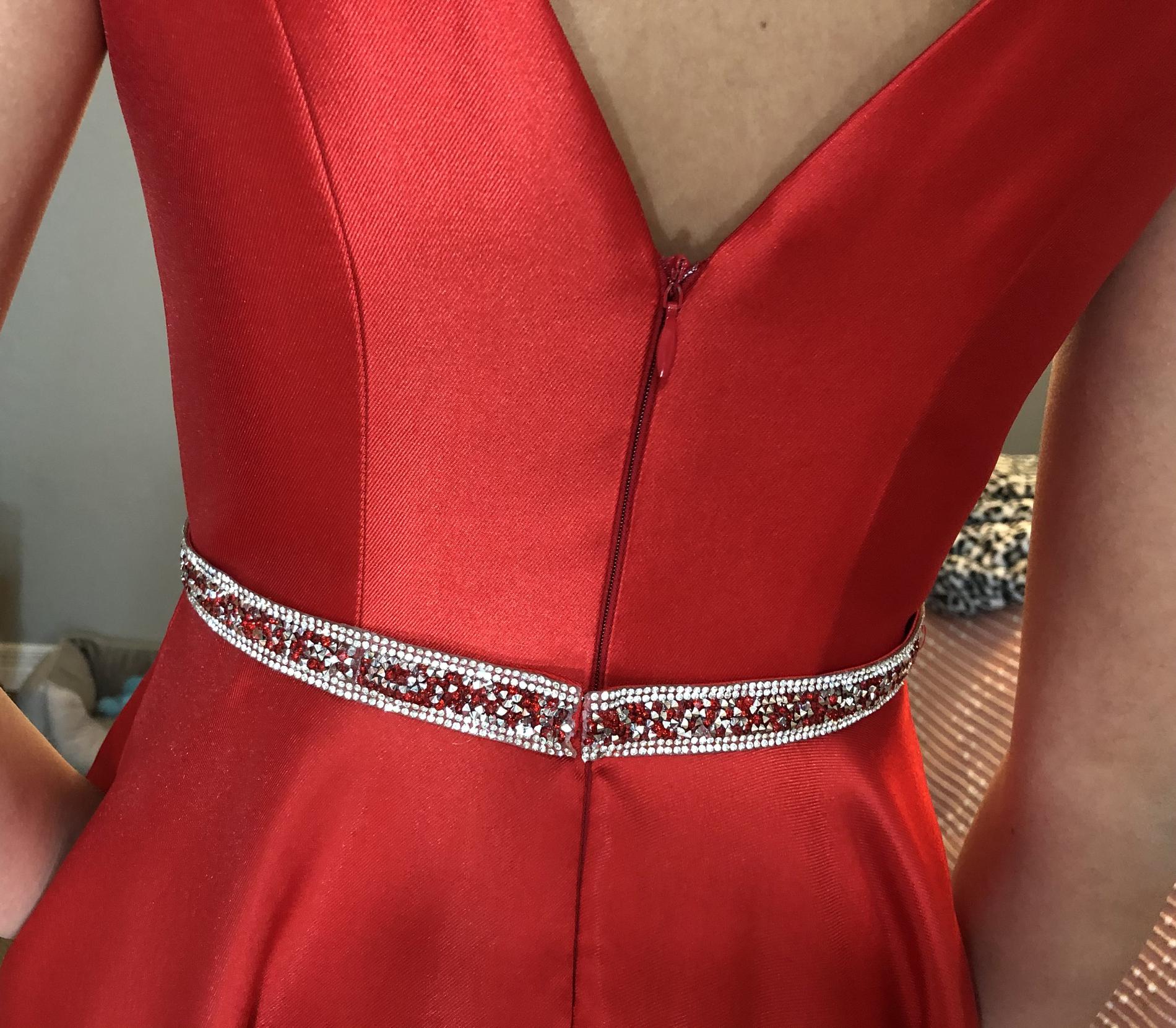 Size 0 Prom Plunge Satin Red Ball Gown on Queenly