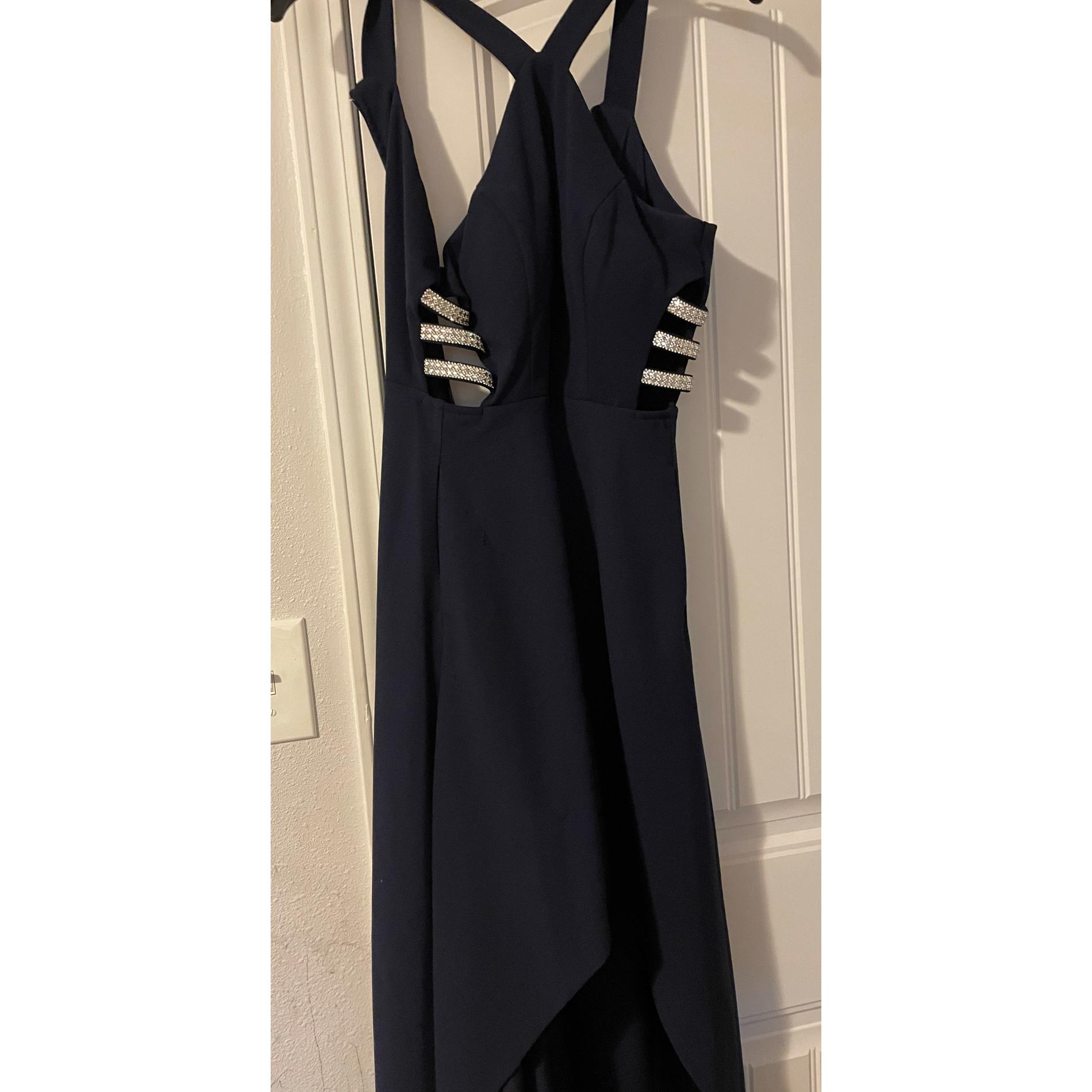 Speechless Size 0 Prom Navy Blue Dress With Train on Queenly